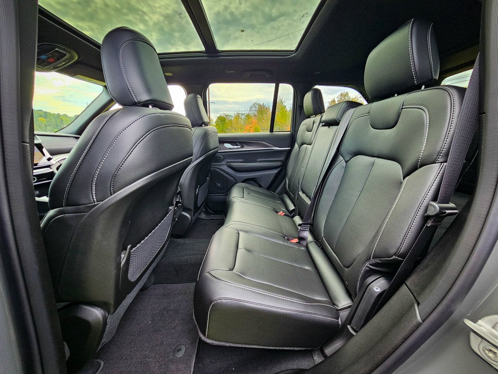 2027 Jeep Grand Cherokee GRAND CHEROKEE LIMITED 4X4