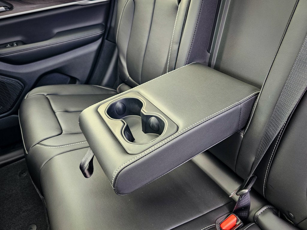 2027 Jeep Grand Cherokee GRAND CHEROKEE LIMITED 4X4