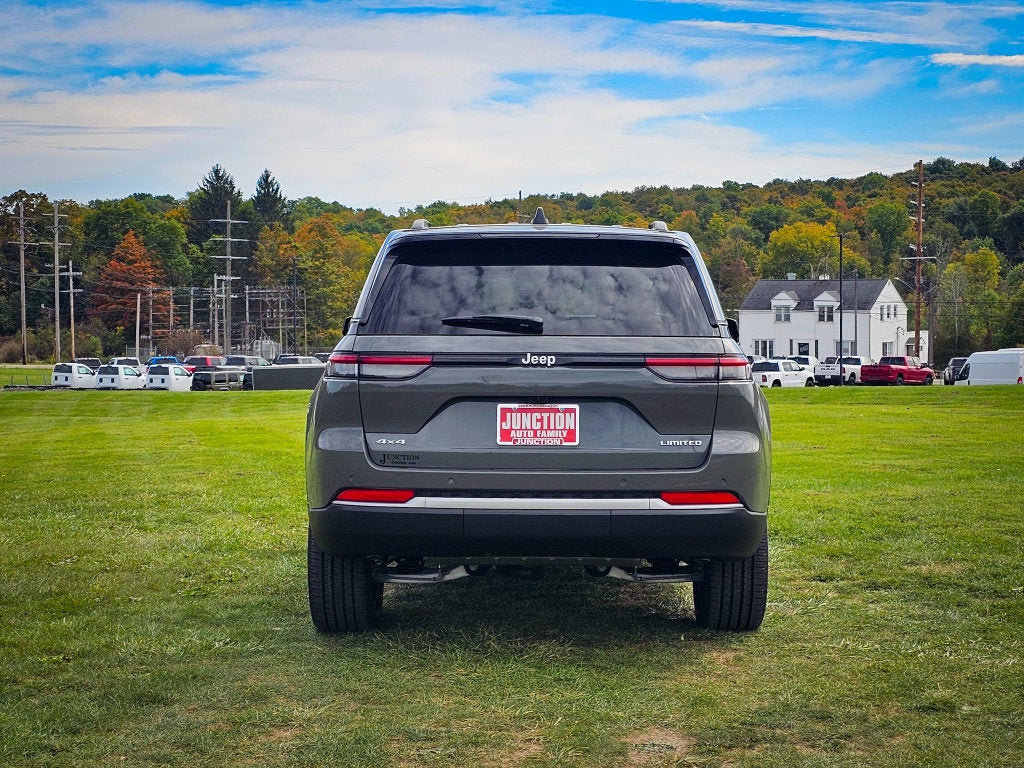 2027 Jeep Grand Cherokee GRAND CHEROKEE LIMITED 4X4