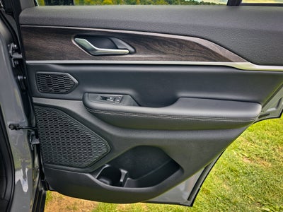2027 Jeep Grand Cherokee GRAND CHEROKEE LIMITED 4X4