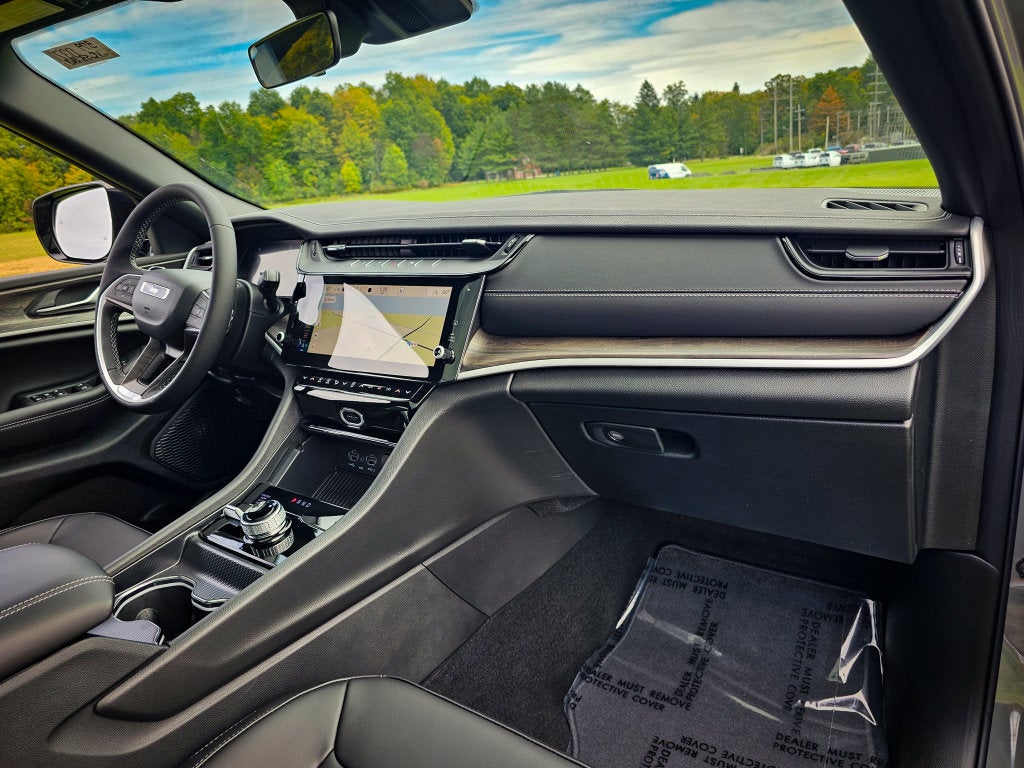 2027 Jeep Grand Cherokee GRAND CHEROKEE LIMITED 4X4