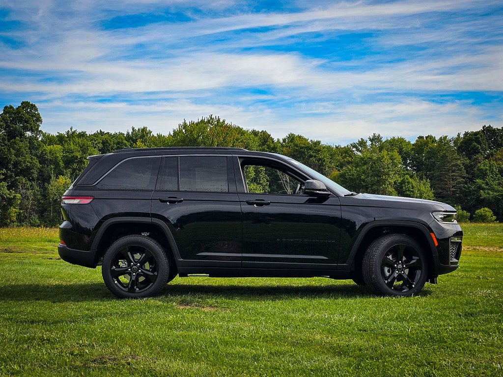 2027 Jeep Grand Cherokee Limited