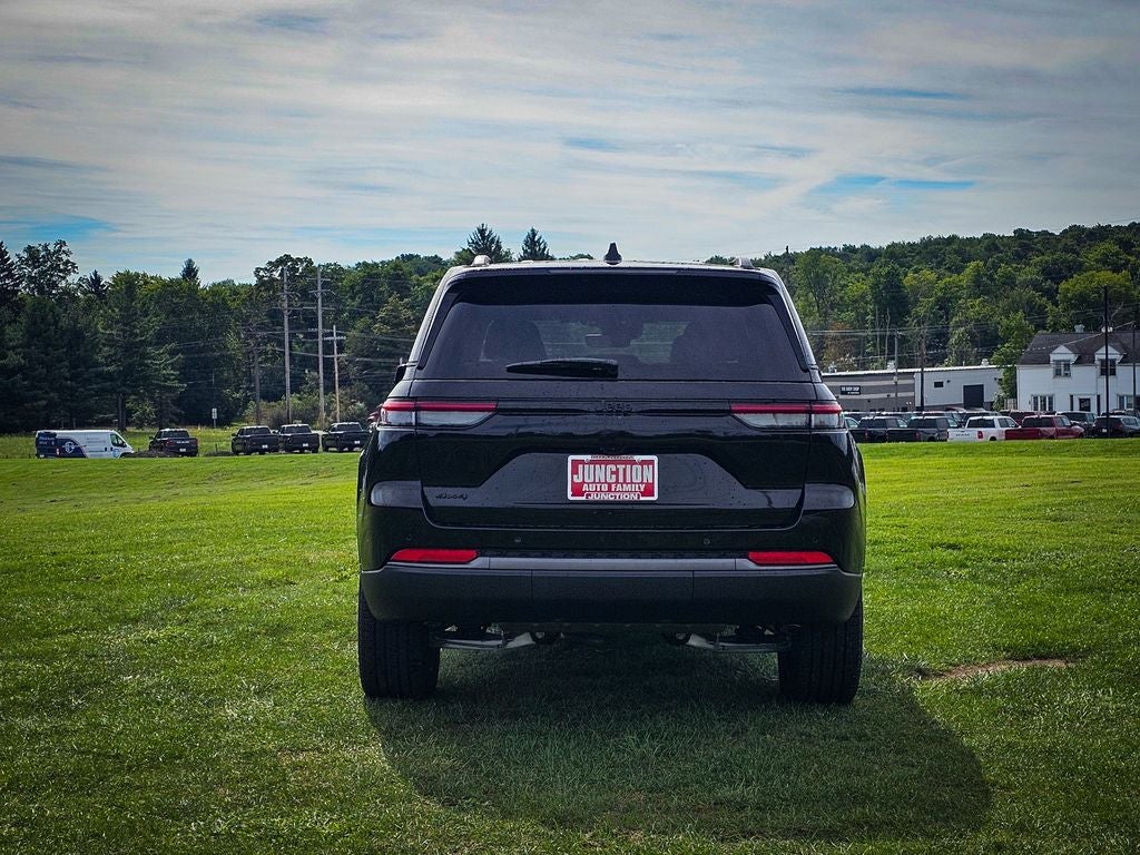 2027 Jeep Grand Cherokee Limited