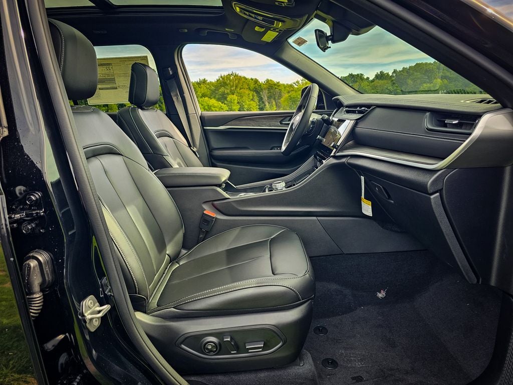 2027 Jeep Grand Cherokee Limited
