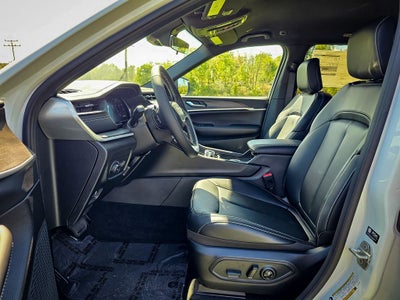 2027 Jeep Grand Cherokee Limited