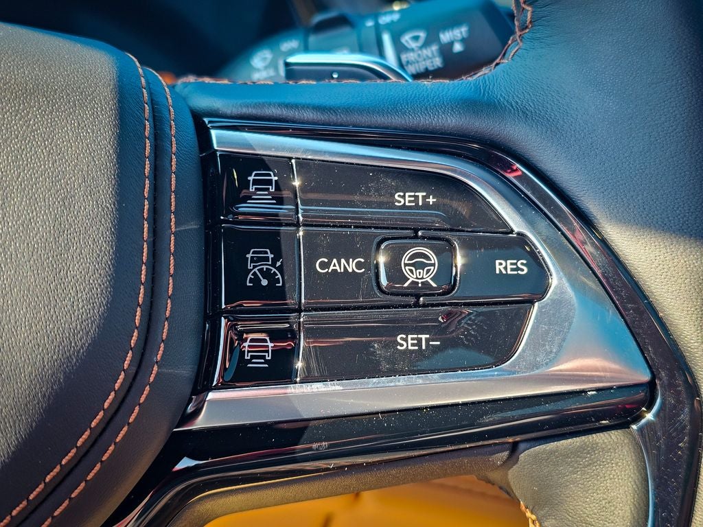 2026 Jeep Grand Cherokee GRAND CHEROKEE SUMMIT 4X4