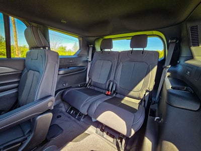 2026 Jeep Grand Cherokee GRAND CHEROKEE L LAREDO X 4X4