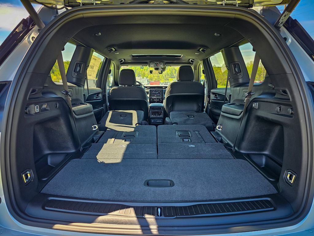 2026 Jeep Grand Cherokee GRAND CHEROKEE L LAREDO X 4X4
