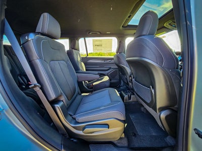 2026 Jeep Grand Cherokee GRAND CHEROKEE L LAREDO X 4X4
