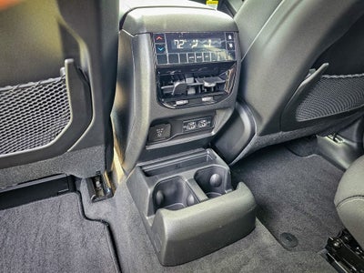 2026 Jeep Grand Cherokee GRAND CHEROKEE L LAREDO X 4X4
