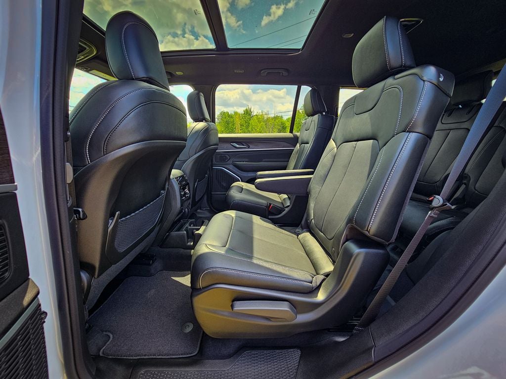 2026 Jeep Grand Cherokee GRAND CHEROKEE L LIMITED RESERVE 4X4
