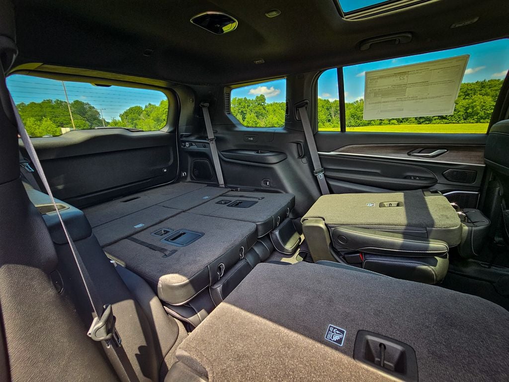 2026 Jeep Grand Cherokee GRAND CHEROKEE L LIMITED RESERVE 4X4