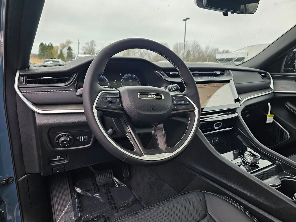 2026 Jeep Grand Cherokee GRAND CHEROKEE L LIMITED RESERVE 4X4