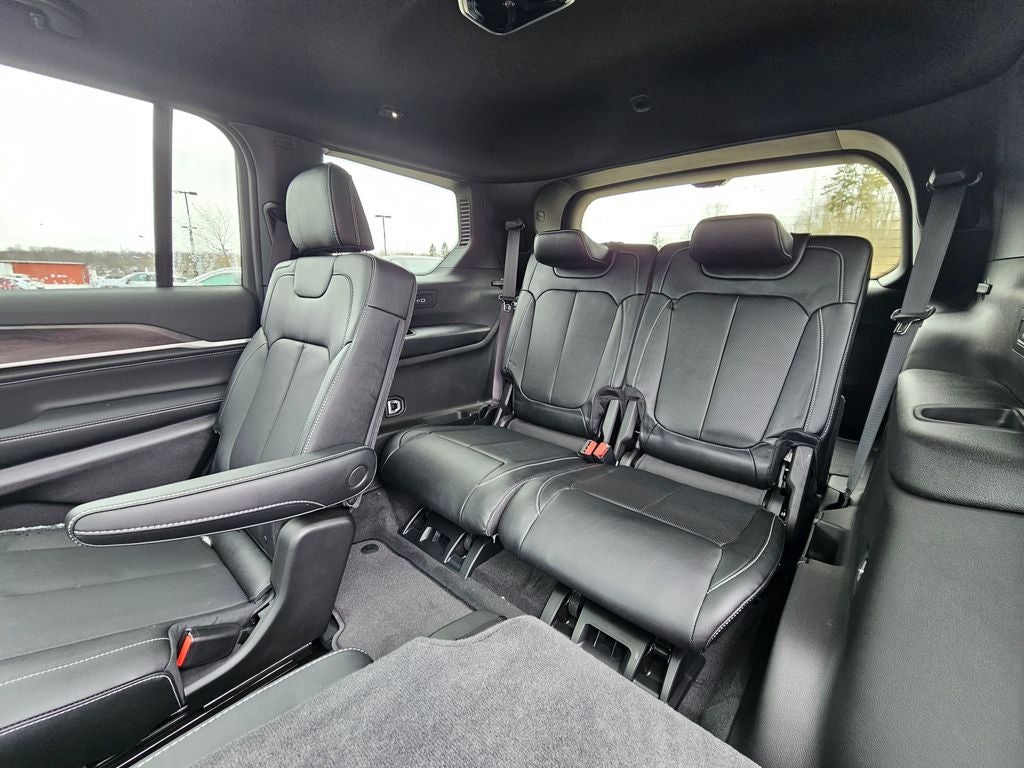 2026 Jeep Grand Cherokee GRAND CHEROKEE L LIMITED RESERVE 4X4