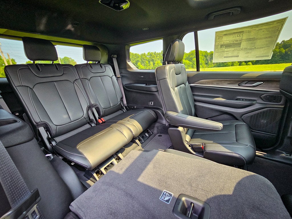 2026 Jeep Grand Cherokee GRAND CHEROKEE L LIMITED 4X4
