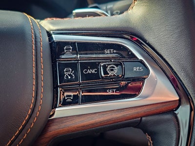 2023 Jeep Grand Cherokee L Summit 4x4