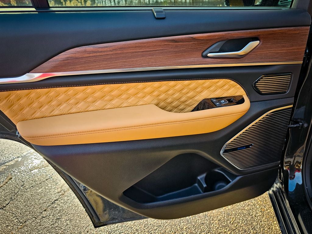 2023 Jeep Grand Cherokee L Summit 4x4