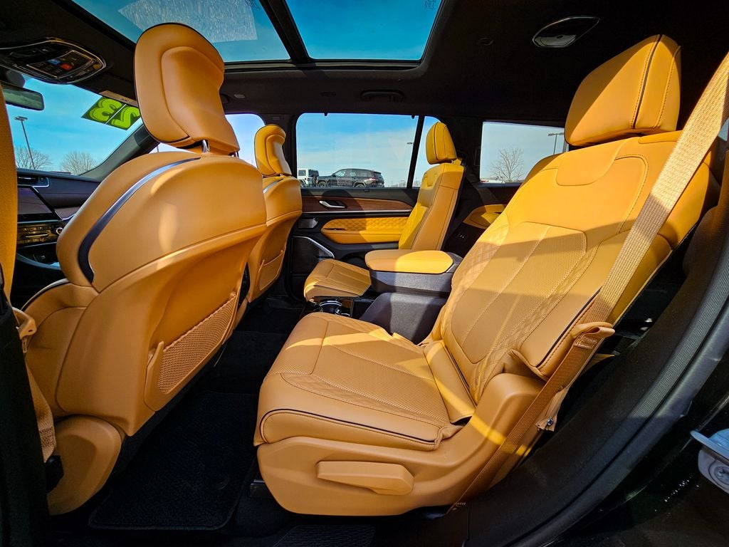 2023 Jeep Grand Cherokee L Summit 4x4