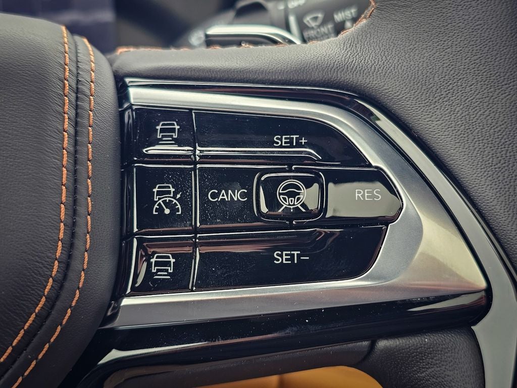 2026 Jeep Grand Cherokee GRAND CHEROKEE L SUMMIT 4X4