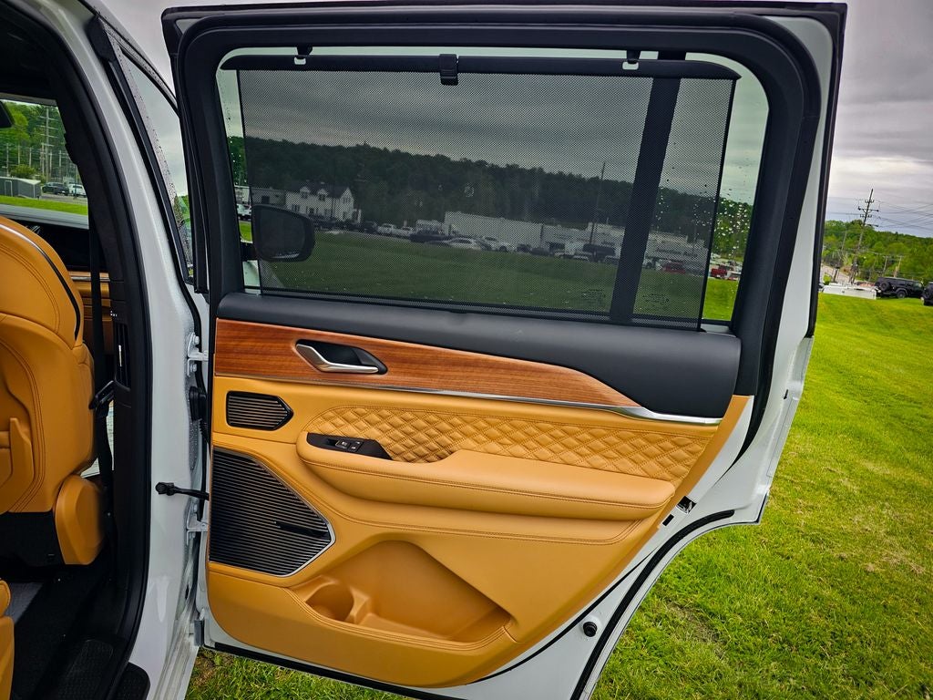2026 Jeep Grand Cherokee GRAND CHEROKEE L SUMMIT 4X4