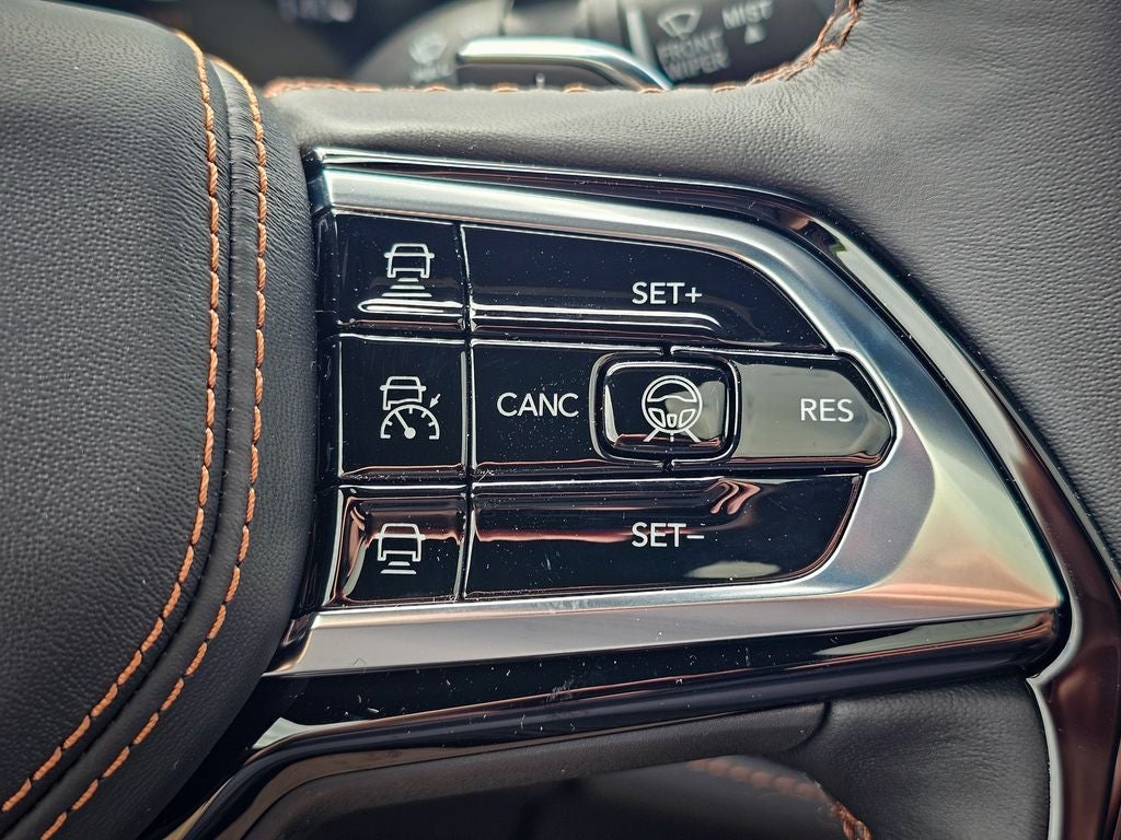 2026 Jeep Grand Cherokee GRAND CHEROKEE L SUMMIT 4X4