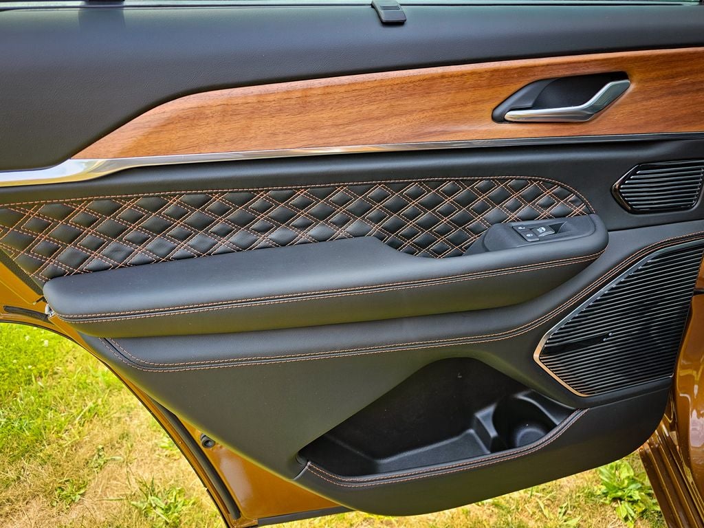 2026 Jeep Grand Cherokee GRAND CHEROKEE L SUMMIT 4X4