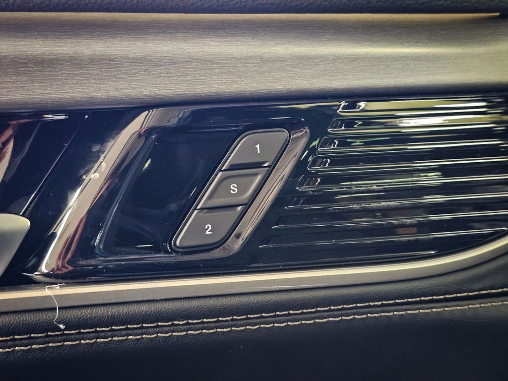 2026 Jeep Grand Wagoneer GRAND WAGONEER UPLAND 4X4