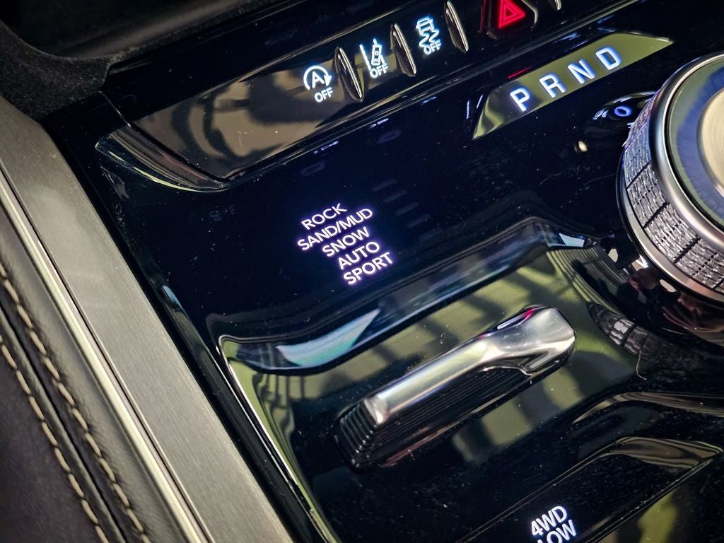 2026 Jeep Grand Wagoneer GRAND WAGONEER UPLAND 4X4