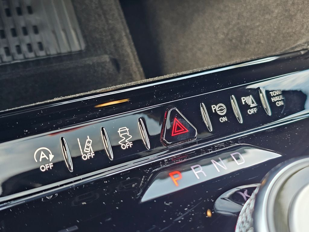 2026 Jeep Grand Wagoneer GRAND WAGONEER UPLAND 4X4