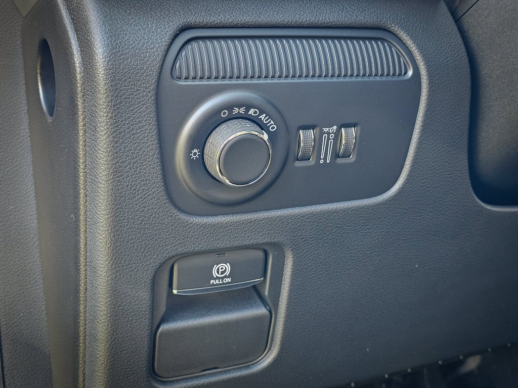 2027 Jeep Grand Wagoneer GRAND WAGONEER UPLAND 4X4