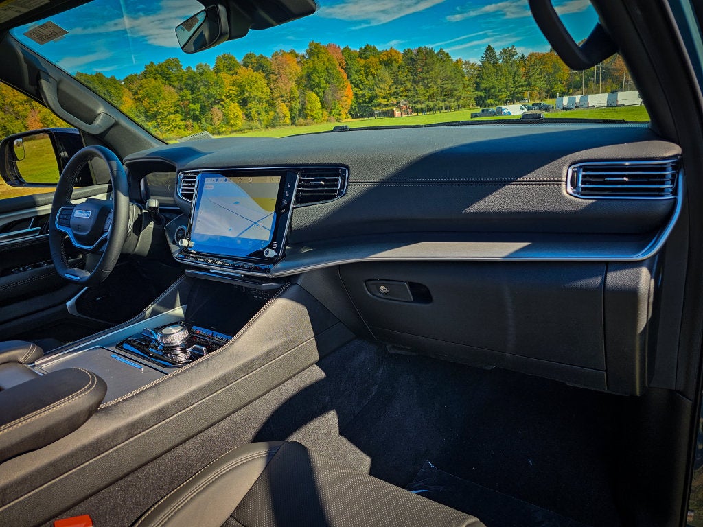 2027 Jeep Grand Wagoneer GRAND WAGONEER UPLAND 4X4