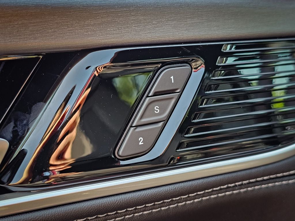 2026 Jeep Grand Wagoneer GRAND WAGONEER UPLAND 4X4