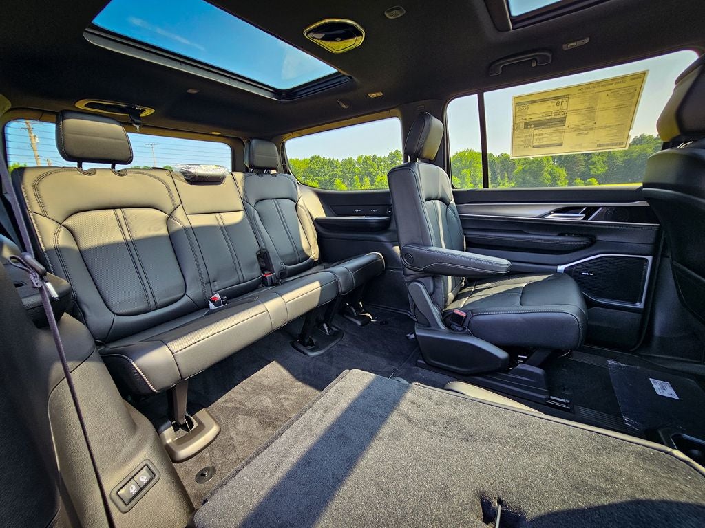 2026 Jeep Grand Wagoneer GRAND WAGONEER UPLAND 4X4