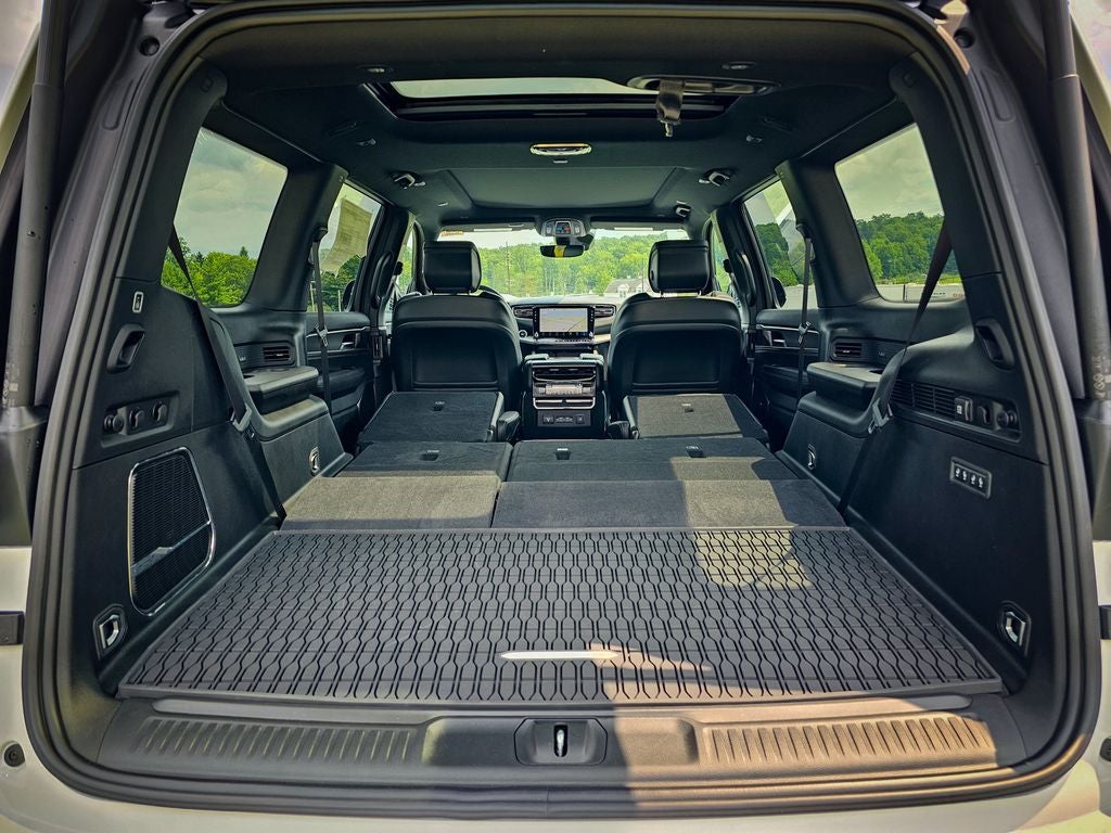 2026 Jeep Grand Wagoneer GRAND WAGONEER UPLAND 4X4