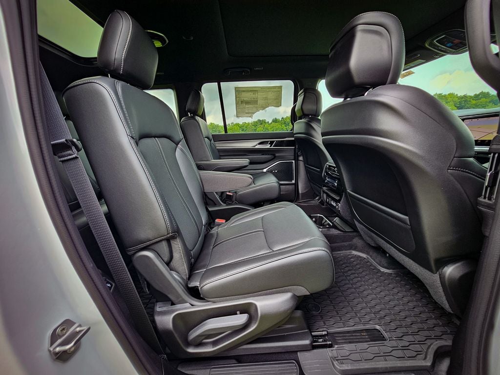 2026 Jeep Grand Wagoneer GRAND WAGONEER UPLAND 4X4