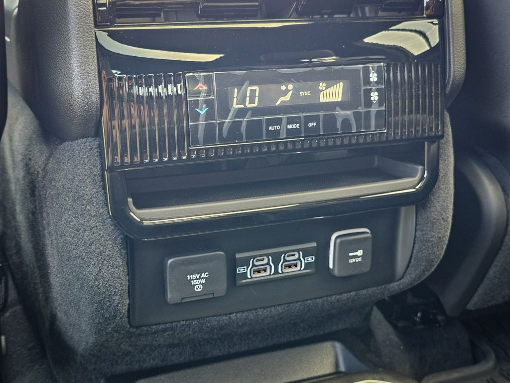 2026 Jeep Grand Wagoneer GRAND WAGONEER UPLAND 4X4