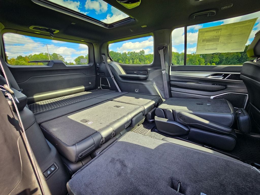 2026 Jeep Grand Wagoneer GRAND WAGONEER UPLAND 4X4