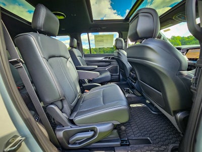 2026 Jeep Grand Wagoneer GRAND WAGONEER UPLAND 4X4