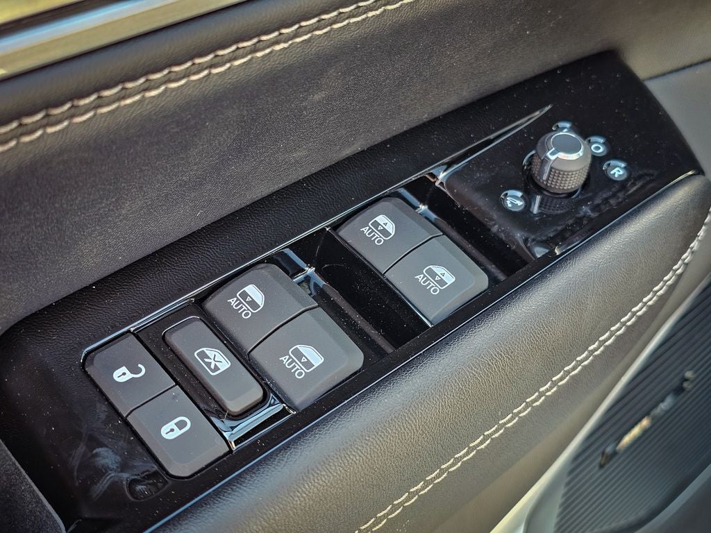 2026 Jeep Grand Wagoneer GRAND WAGONEER UPLAND 4X4