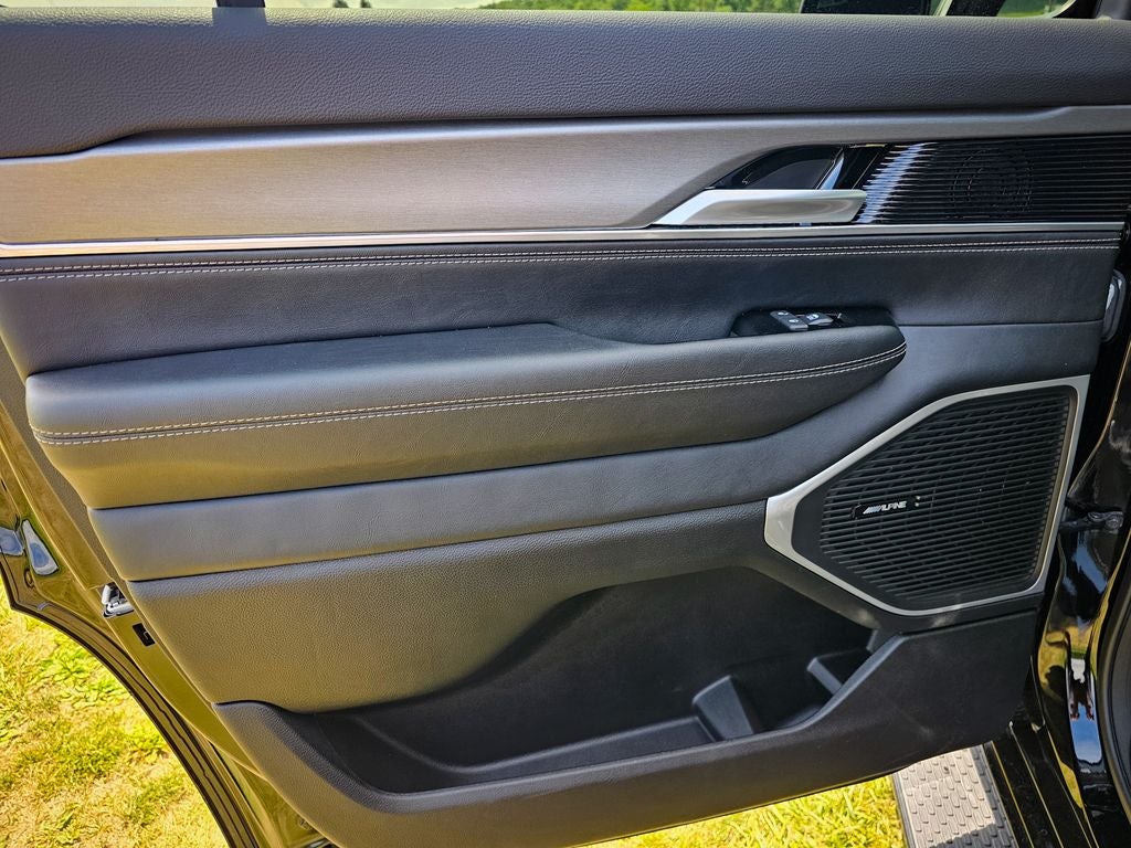 2024 Jeep Wagoneer Series II Carbide 4x4