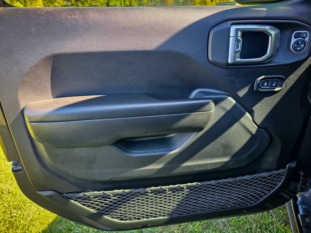 2021 Jeep Gladiator Willys 4x4