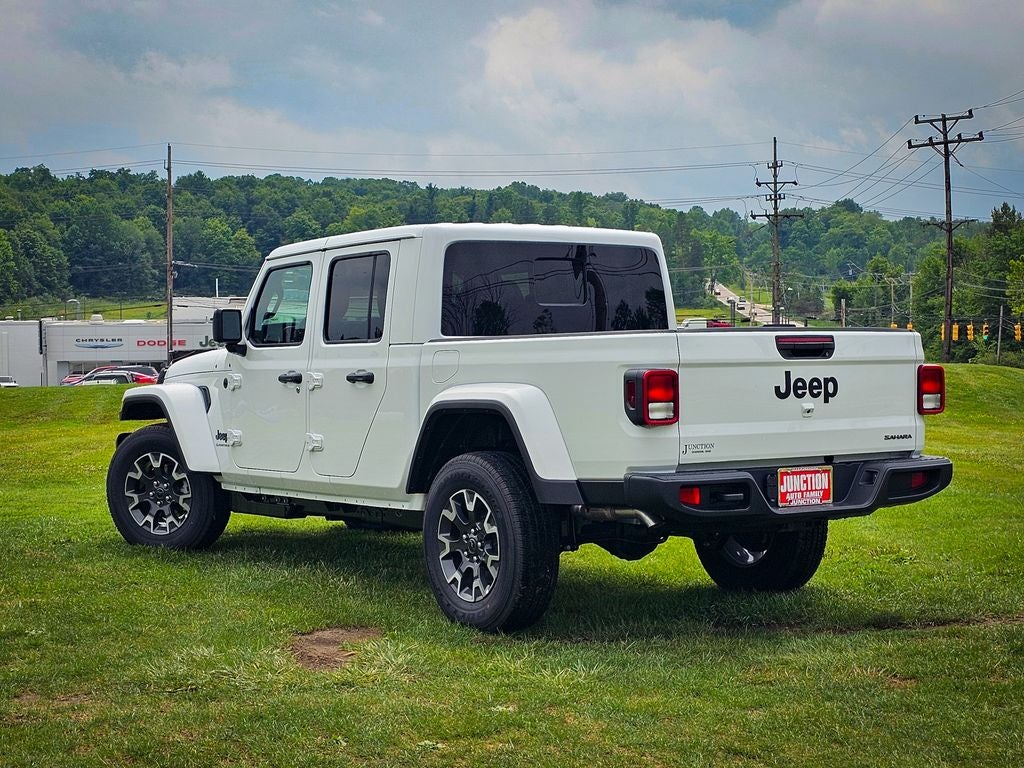 2026 Jeep Gladiator GLADIATOR SAHARA 4X4