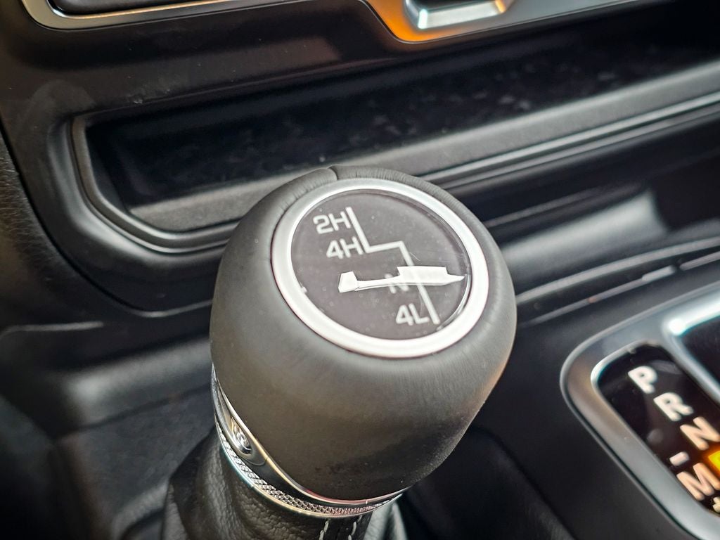 2026 Jeep Gladiator GLADIATOR SAHARA 4X4