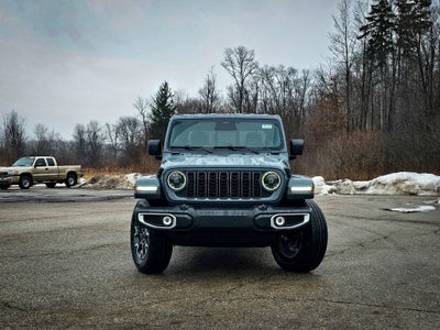 2026 Jeep Gladiator GLADIATOR SAHARA 4X4
