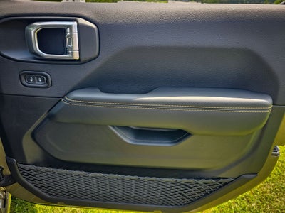 2026 Jeep Gladiator GLADIATOR SAHARA 4X4