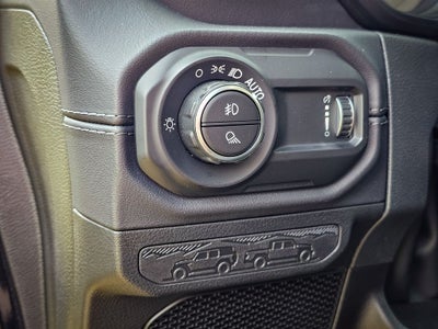 2026 Jeep Gladiator GLADIATOR SAHARA 4X4