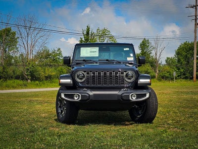 2026 Jeep Gladiator GLADIATOR SAHARA 4X4