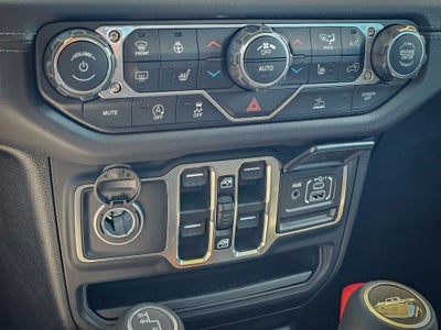 2026 Jeep Gladiator GLADIATOR SAHARA 4X4