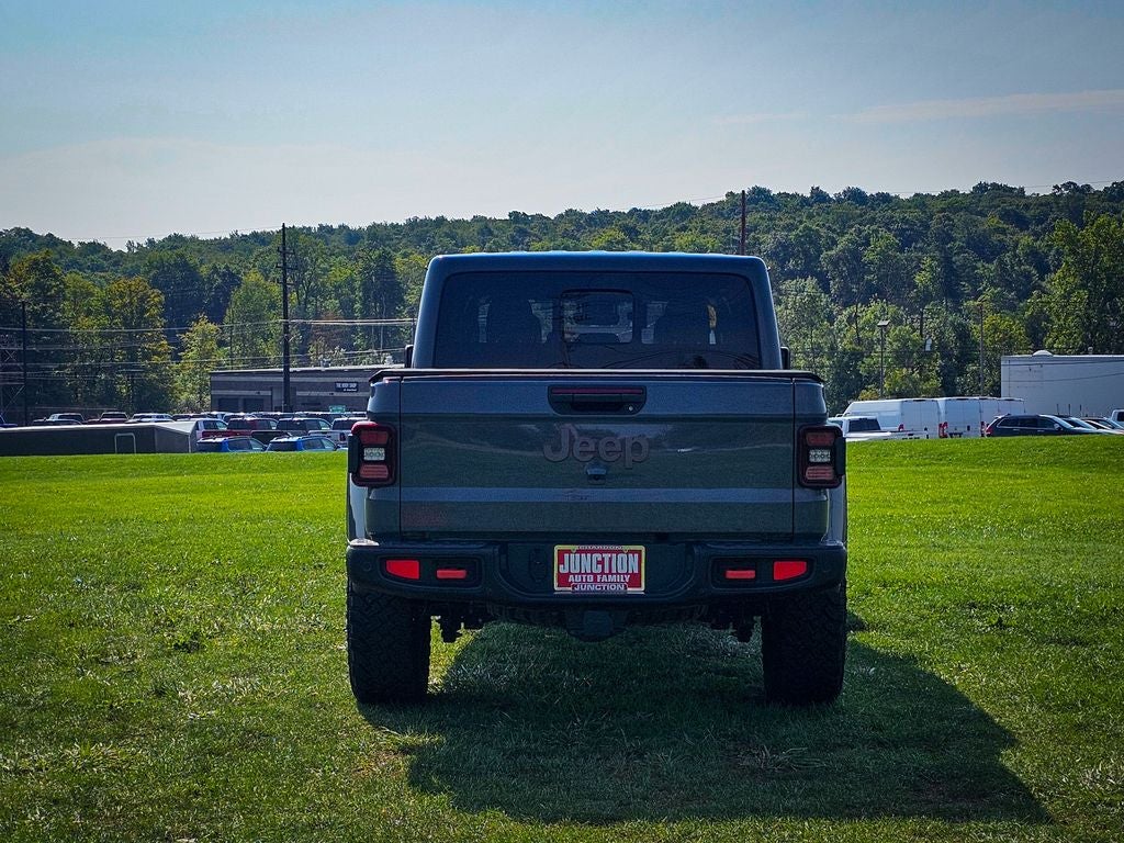 2025 Jeep Gladiator Mojave X
