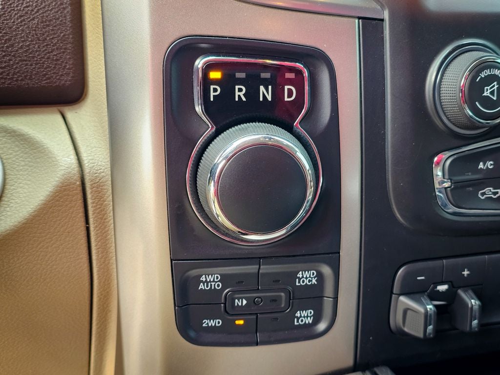 2017 RAM 1500 Big Horn Crew Cab 4x4 5'7' Box